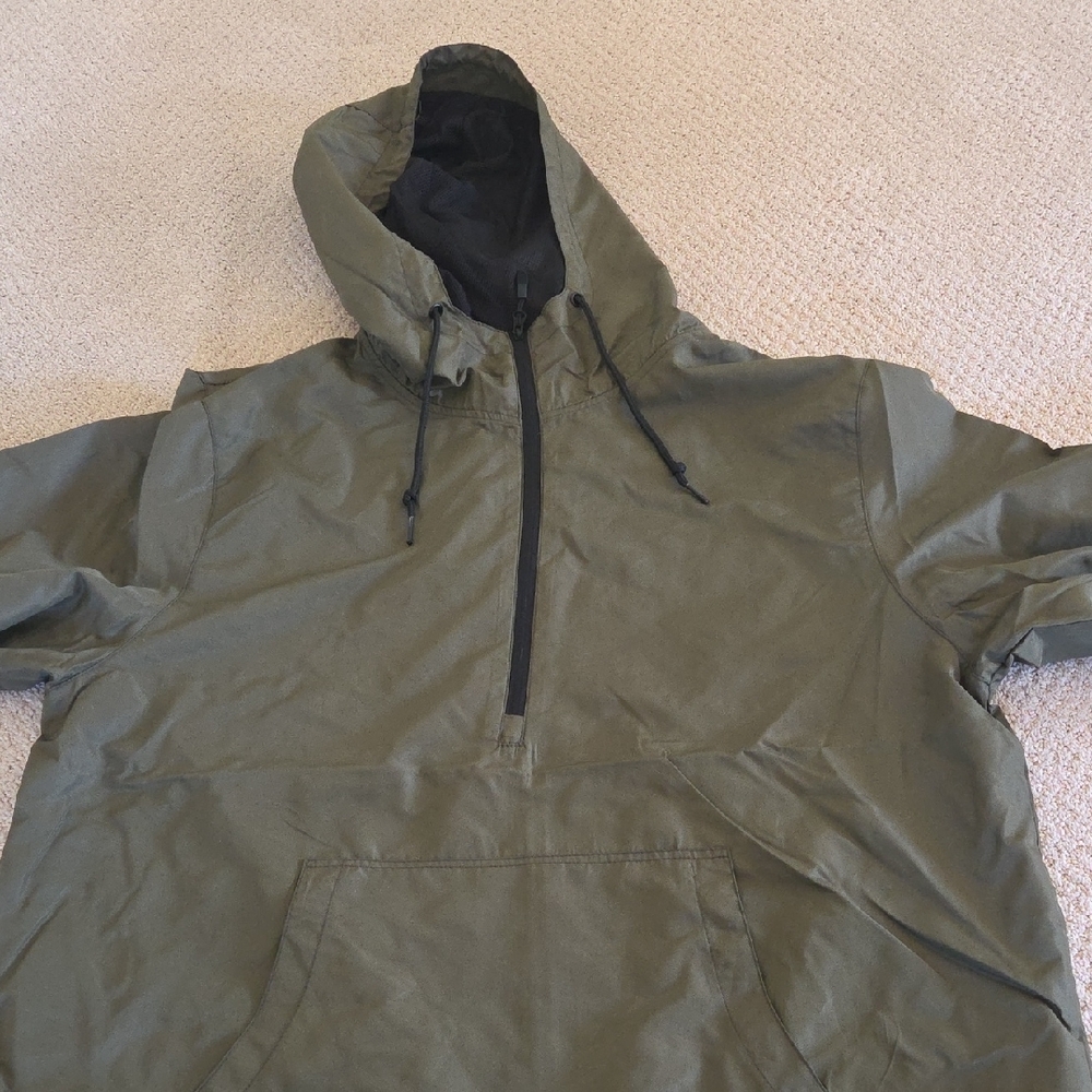 Green Raincoat with High Collar and Hood